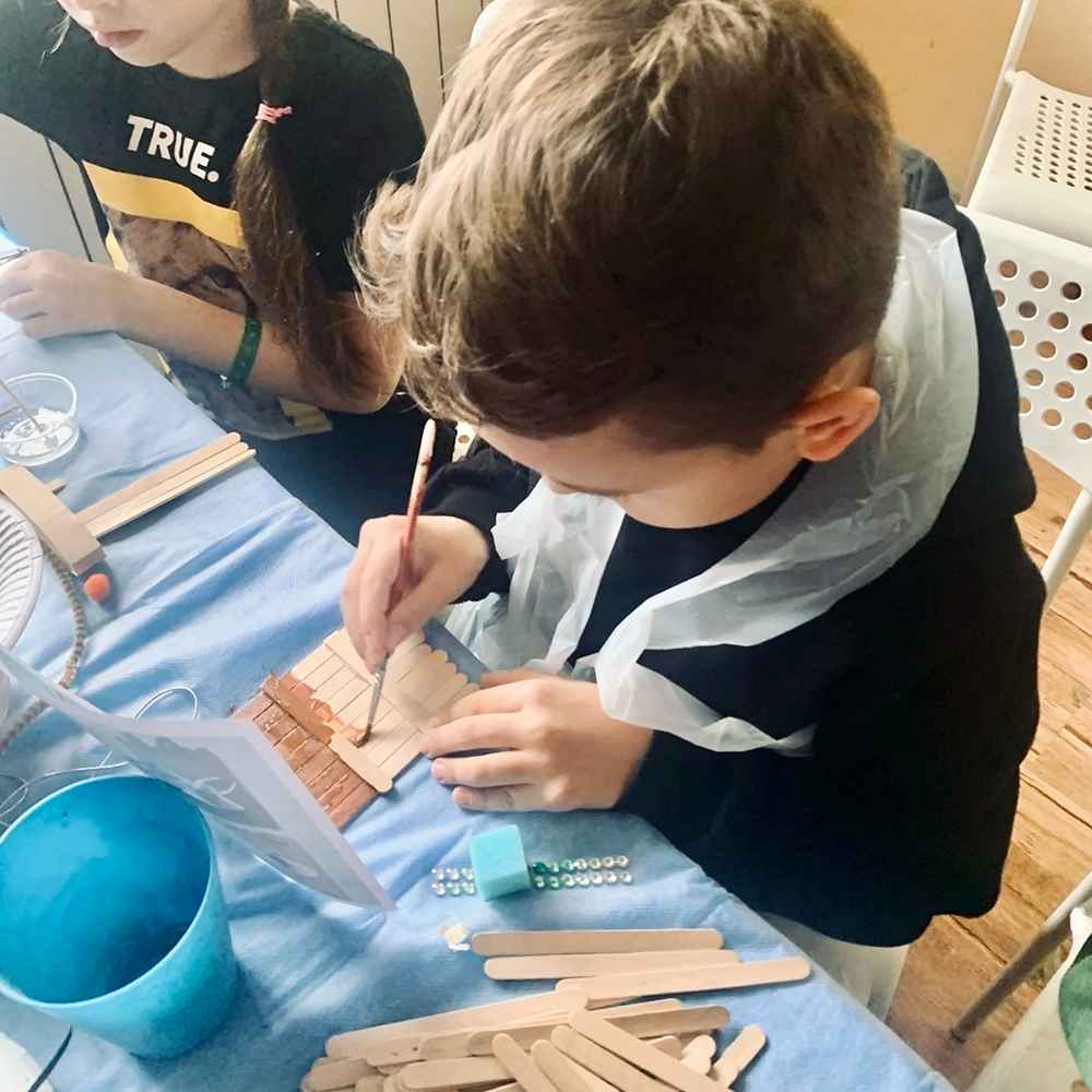 Игрушки из деревянных палочек